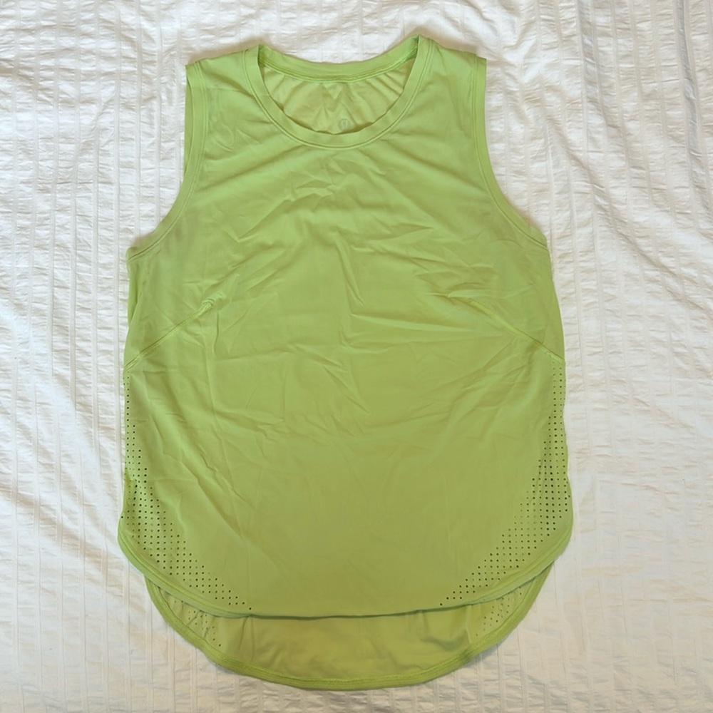 4/$60 LULULEMON Split Hem Tank